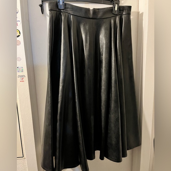 Vixen- size XL- black vegan leather-Bad Girl- skirt w/zip. NWT. Pockets. - Picture 1 of 4